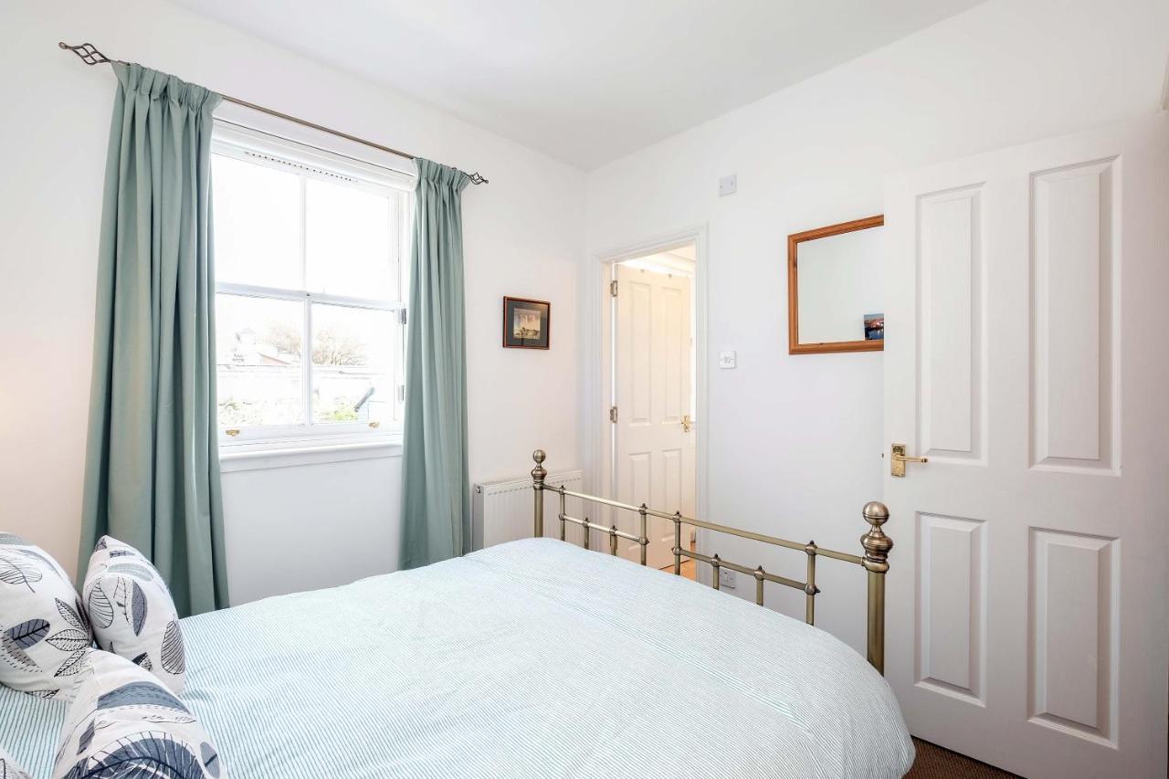 Sea Whisper- Lovely Home In Charming Village Pittenweem Esterno foto